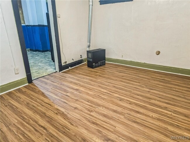 Foto del edificio - 1466 Broadway St