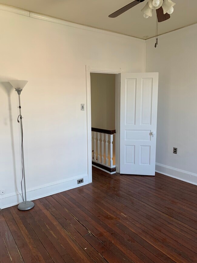 Foto del edificio - 2145 S Hicks St