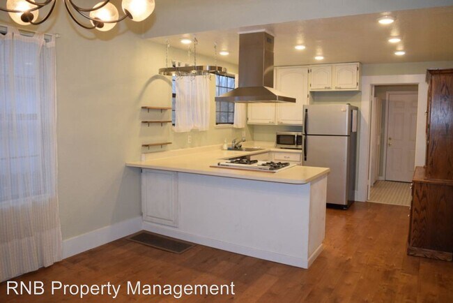 Foto del edificio - 2 br, 2 bath House - 134 Cedar Street