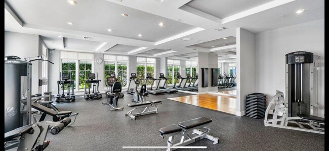 Foto del edificio - 350 N Federal Hwy