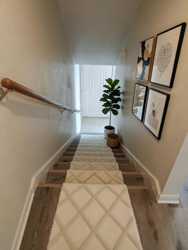 Foto del edificio - 3208 Hereford Ln