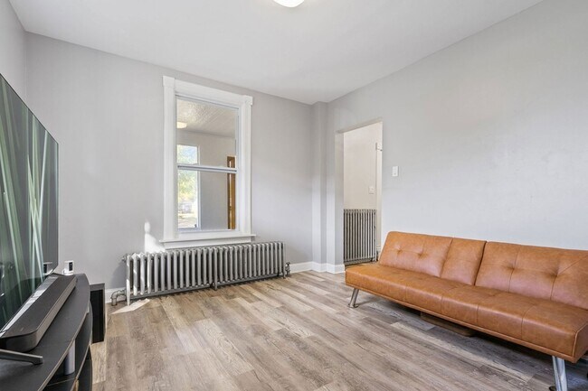 Foto del edificio - 829 S Jackson St