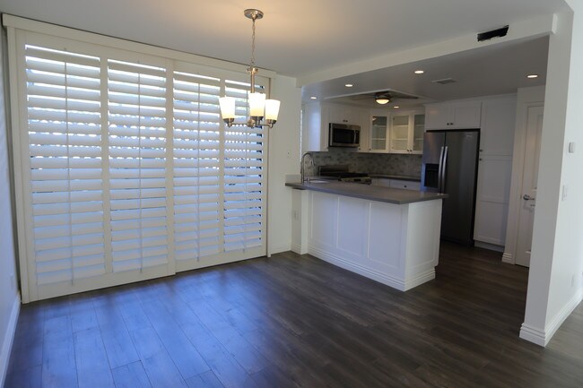Dining room - 1232 Stanford St