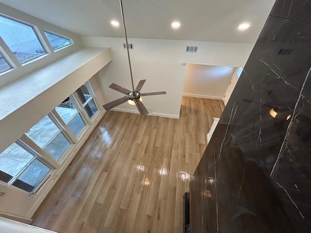 Foto del edificio - 17119 Upper Bay Rd