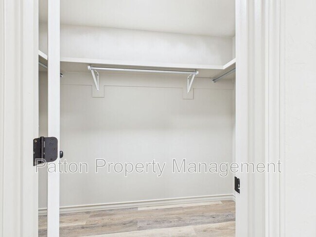 Foto del edificio - 10524 Tierra Sta. Dr