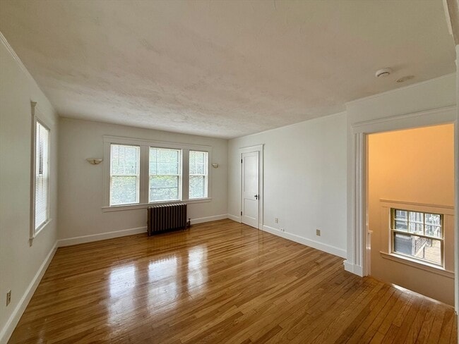 Building Photo - 7 Oliver Rd