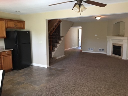 Building Photo - Two bedroom, Two and one-half bath townhou...