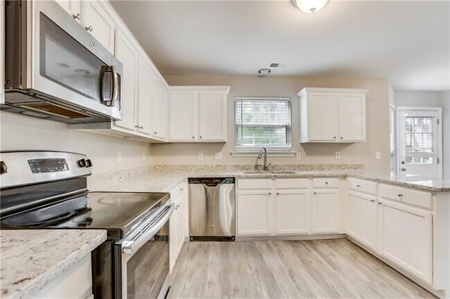 Building Photo - 2522 Hampton Valley Dr