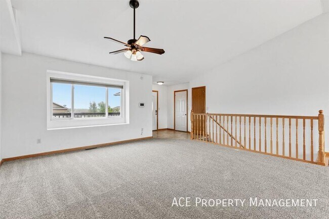Building Photo - 14837 Fox Trail
