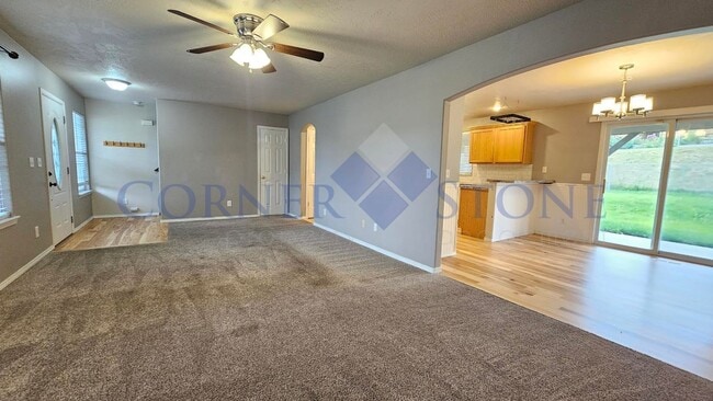 Building Photo - Beautiful Home with Separate Office/Bonus Room!