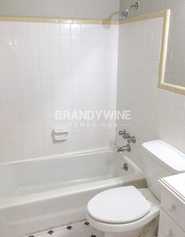 Building Photo - 4260 Carlos Ct