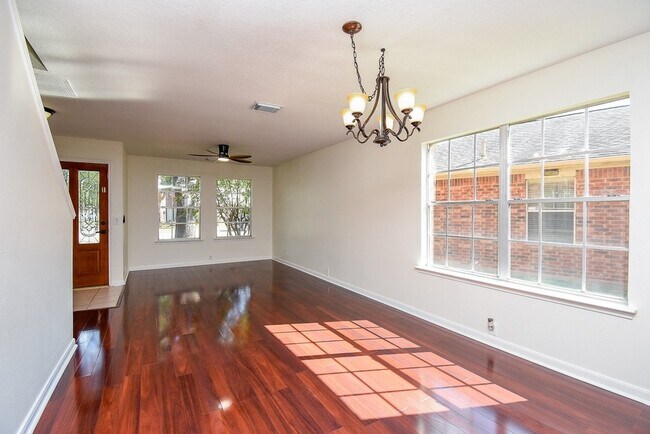Foto del edificio - 19235 Indian Stone Ln