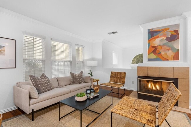 Building Photo - 3816 Mykonos Ln