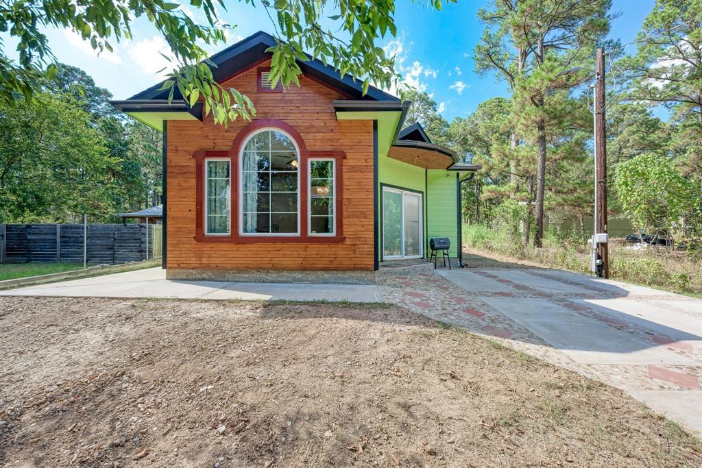 Primary Photo - 124 Pinewood Dr
