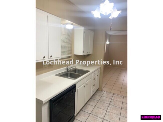 Foto del edificio - 3 BEDROOM IN TERRELL!!!!!