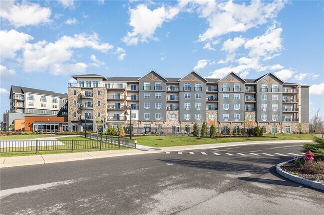 Foto del edificio - 205 Lakeshore Dr