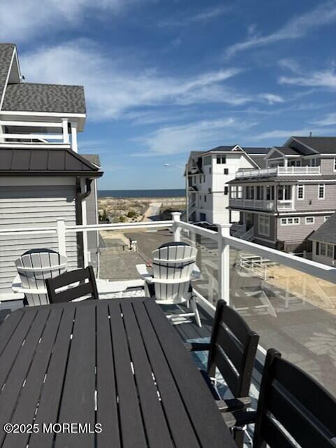 Foto del edificio - 32 Silver Beach Rd
