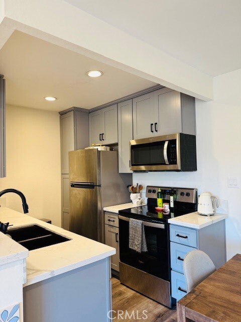 Foto del edificio - 8163 Redlands St
