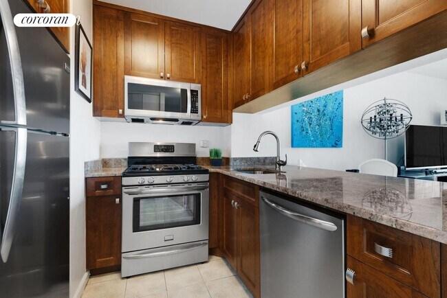 Foto del edificio - 45 E 25th St