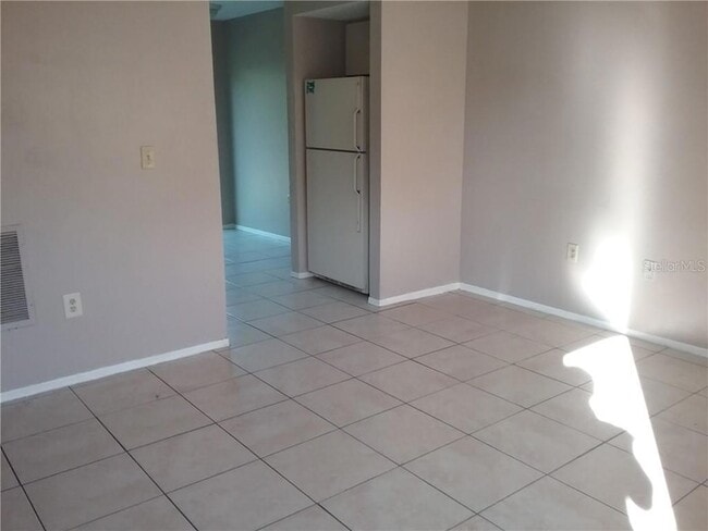 Building Photo - 1307 54th Ave E