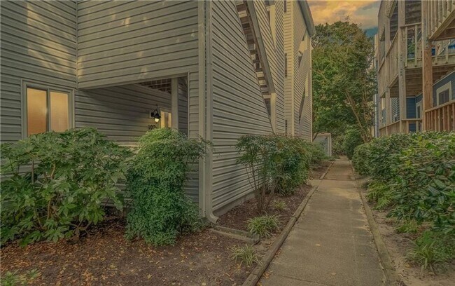 Foto del edificio - Beautiful 2 Bedroom 2 Bath Condo Short Distance to Chesapeake Bay