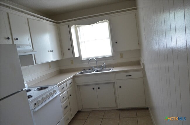 Foto del edificio - 303 E Avenue B