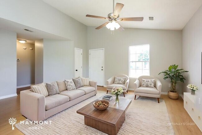 Foto del edificio - 313 Hampton Ridge Dr