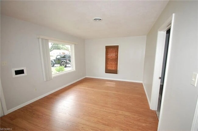 Building Photo - 4012 Shelby Rd