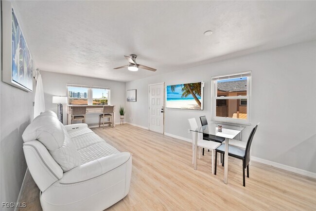 Foto del edificio - 16881 Davis Rd