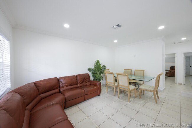 Foto del edificio - 4591 Purdy Ln