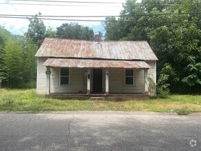 Building Photo - 129 Lurey St