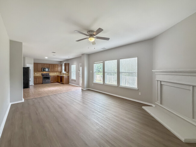Building Photo - 1072 Aviary Dr