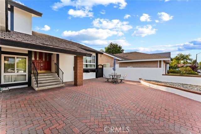 Building Photo - 15601 Whiteoak Ln