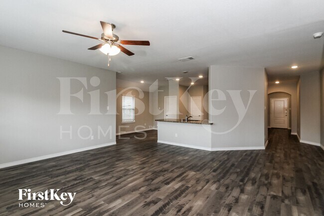 Building Photo - 117 Lazy Berry Way