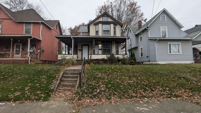 Building Photo - J &amp; D Family Properties (719 Prospect Ave)