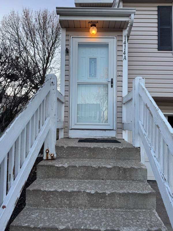 Building Photo - 1414 E Mart-Way Cir