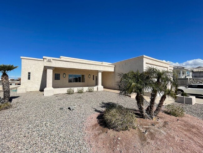 Building Photo - 3 Bedroom - 2.5 Bath Pool Home