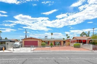 Building Photo - 861 E Hacienda Ave