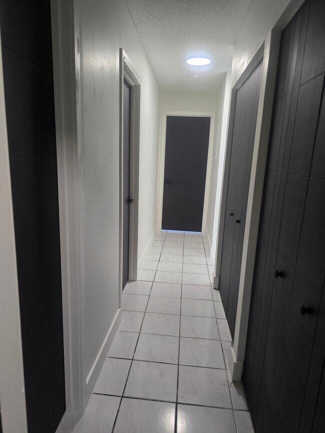 Foto del edificio - 13201 SW 17th Ln