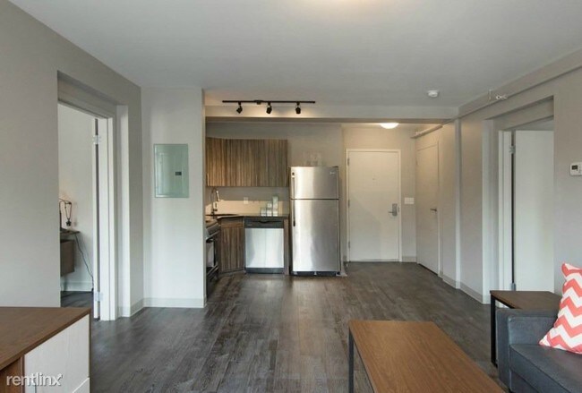 Building Photo - 501 Franklin Ave