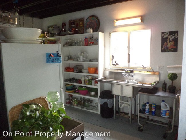 Foto del edificio - 3 br, 1 bath House - 1825 Johnson St