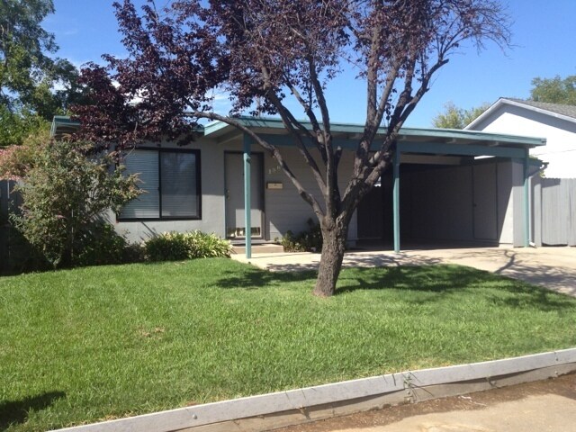 Foto del edificio - Charming Folsom Cottage Walking Distance t...