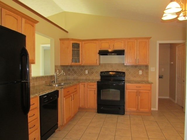 Building Photo - 4181 Magnolia Dr