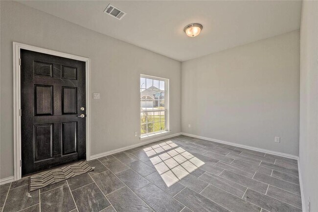 Building Photo - 2405 Palisade Crst Dr