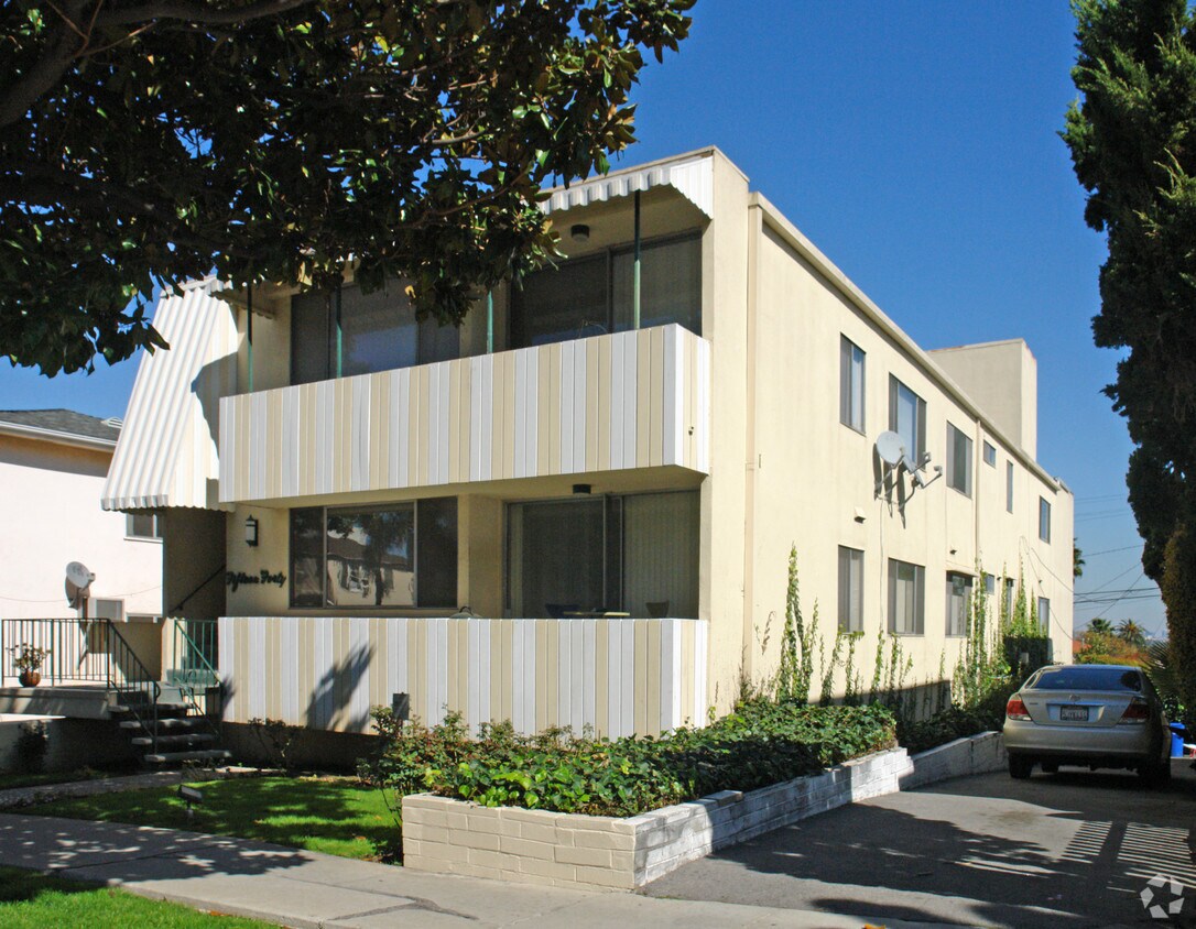 Building Photo - 1540 S Beverly Dr