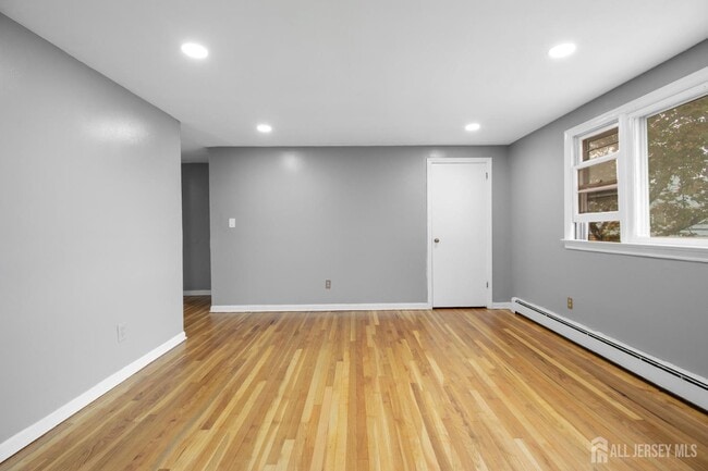 Foto del edificio - 360 Cator Ave