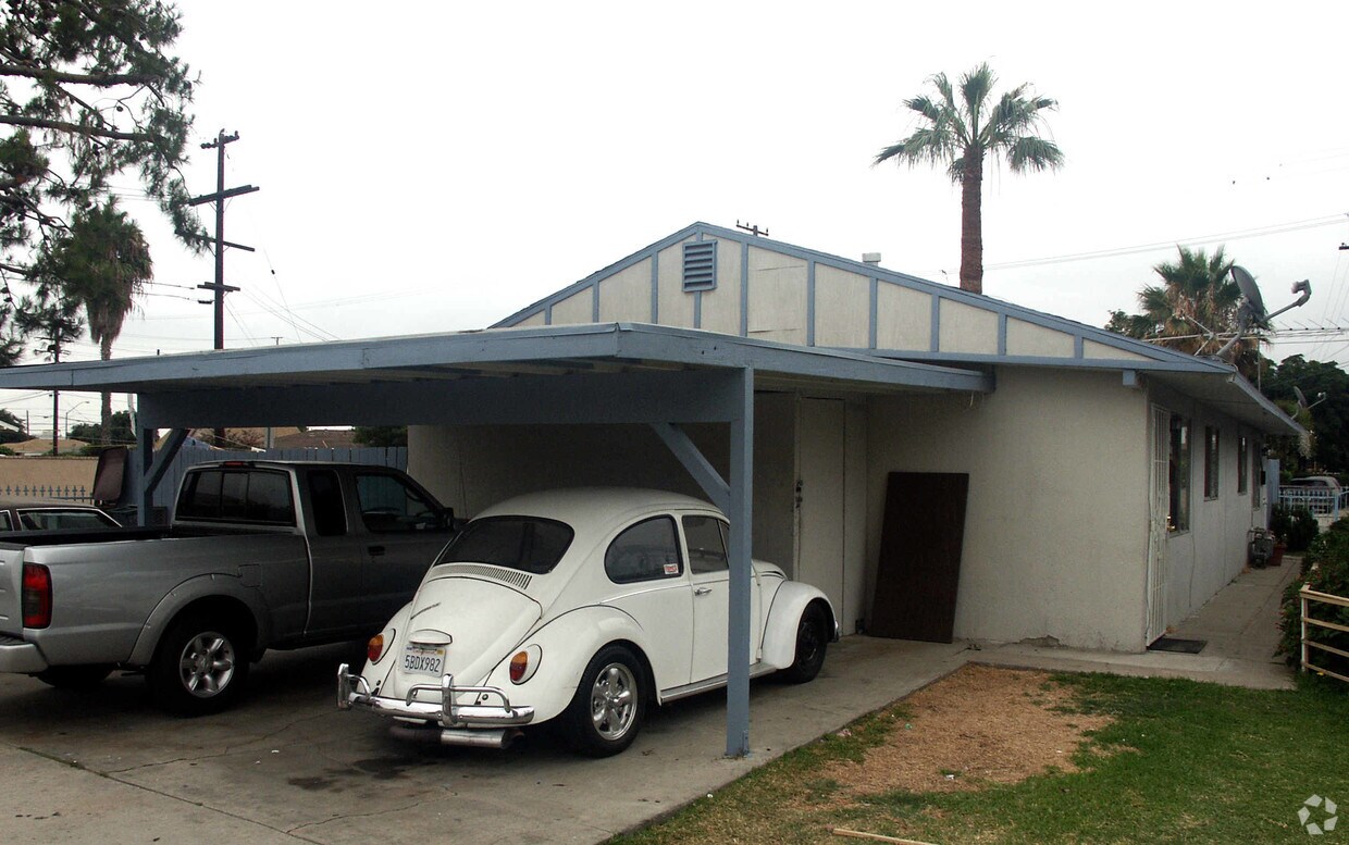Foto principal - 2402-2412 Evergreen St