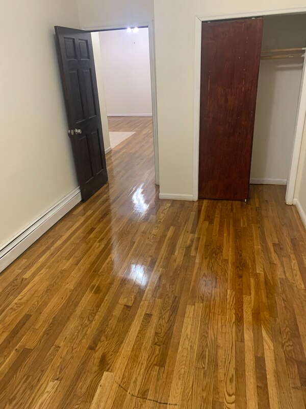 Foto del edificio - 942 Glenmore Ave