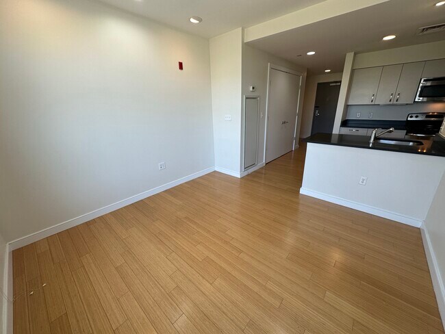 Foto del edificio - 587 Albany St