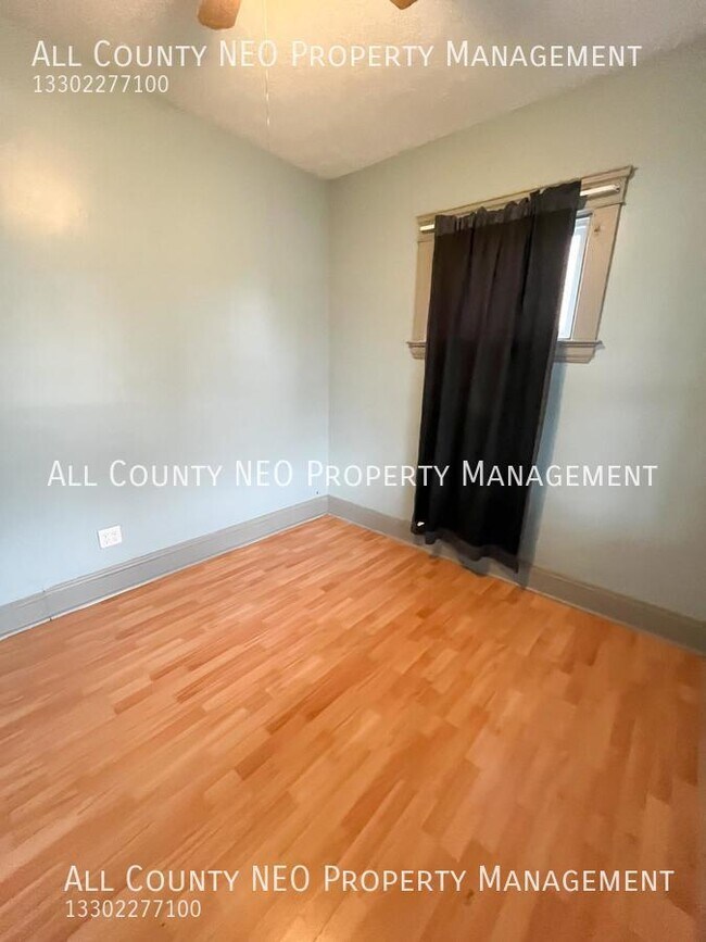 Foto del edificio - 4026 E 52nd St